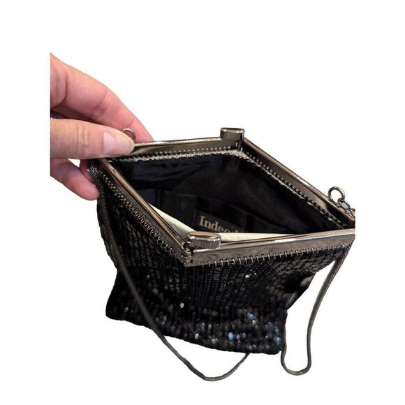 Indeed Women's Black Metal Shiny Mesh Shoulder Strap Evening Bag NWT - Picture 4 of 6